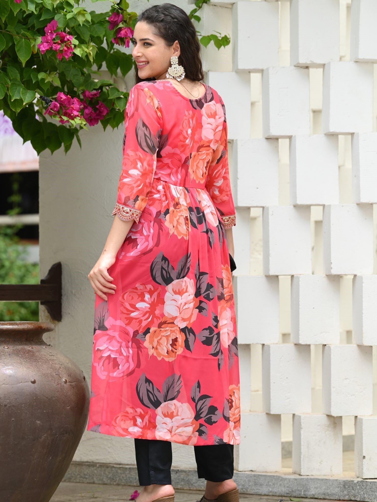 Multi-color Elegance Redefined Georgette Artistry Kurta Set - Image 2