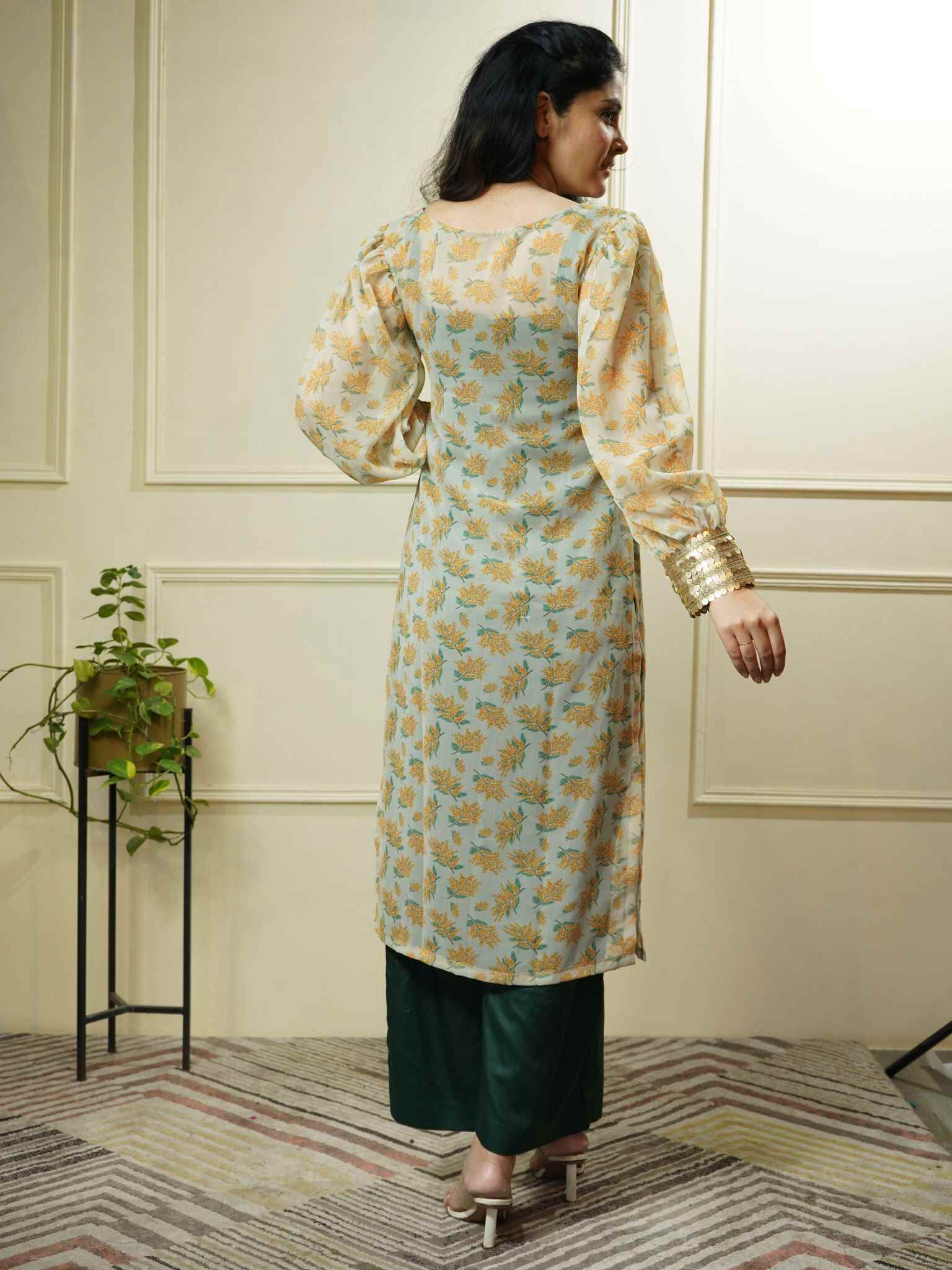 Transparent printed flower design georgette set - Image 3